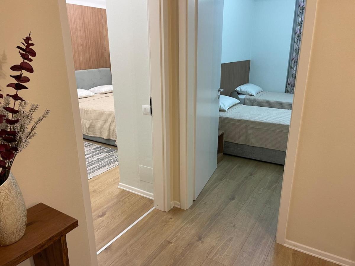 Apartment Jona Lovely 2 Bedroom 2 Bathroom Ap Free Parking Tirana