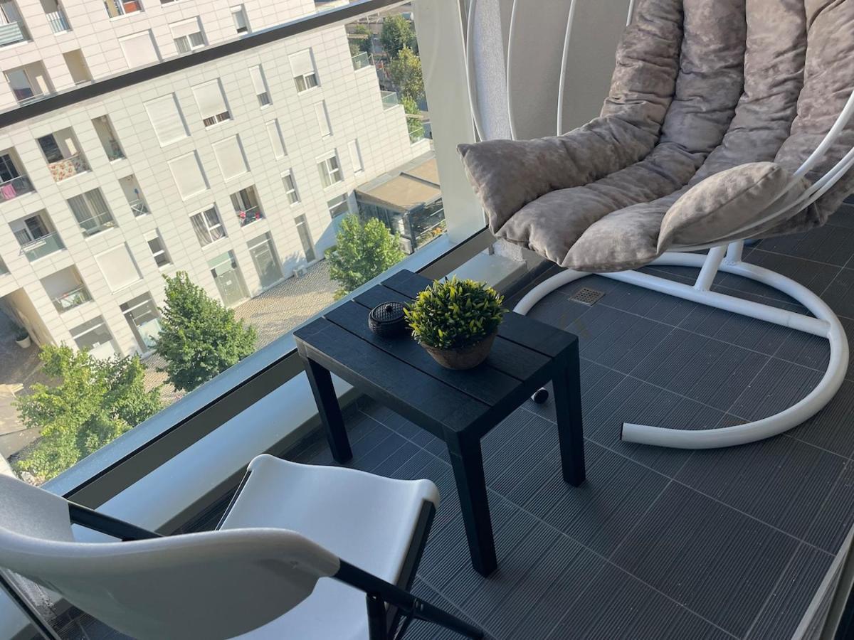 Jona Lovely 2 Bedroom 2 Bathroom Ap Free Parking * Tirana
